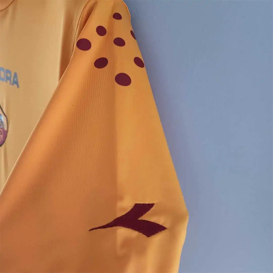 Roma Retro Soccer Jersey Home Custom Shirt 2005/06