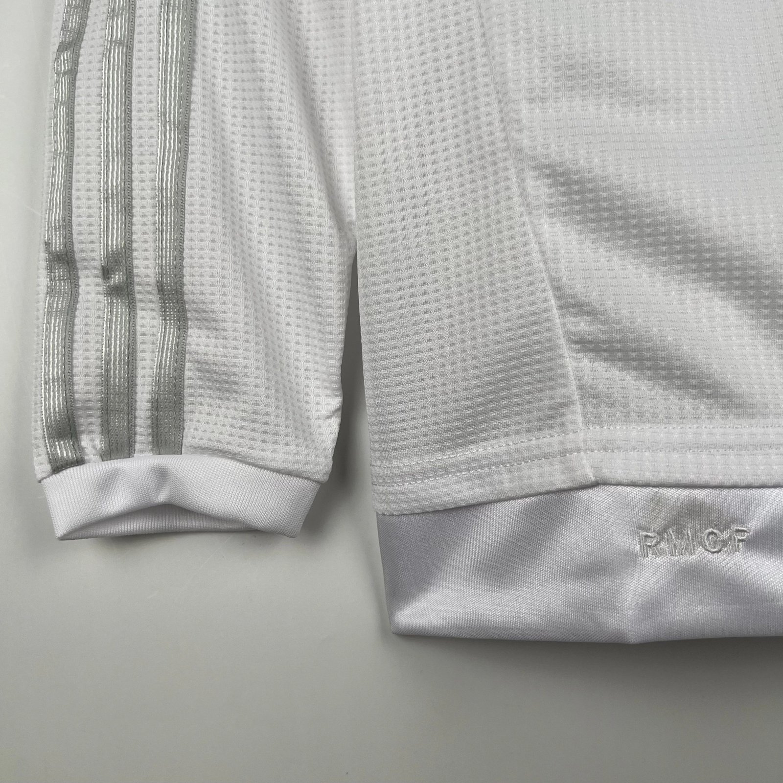 Real Madrid Retro Jersey Home Long Sleeve Custom Soccer Shirt 2015/16
