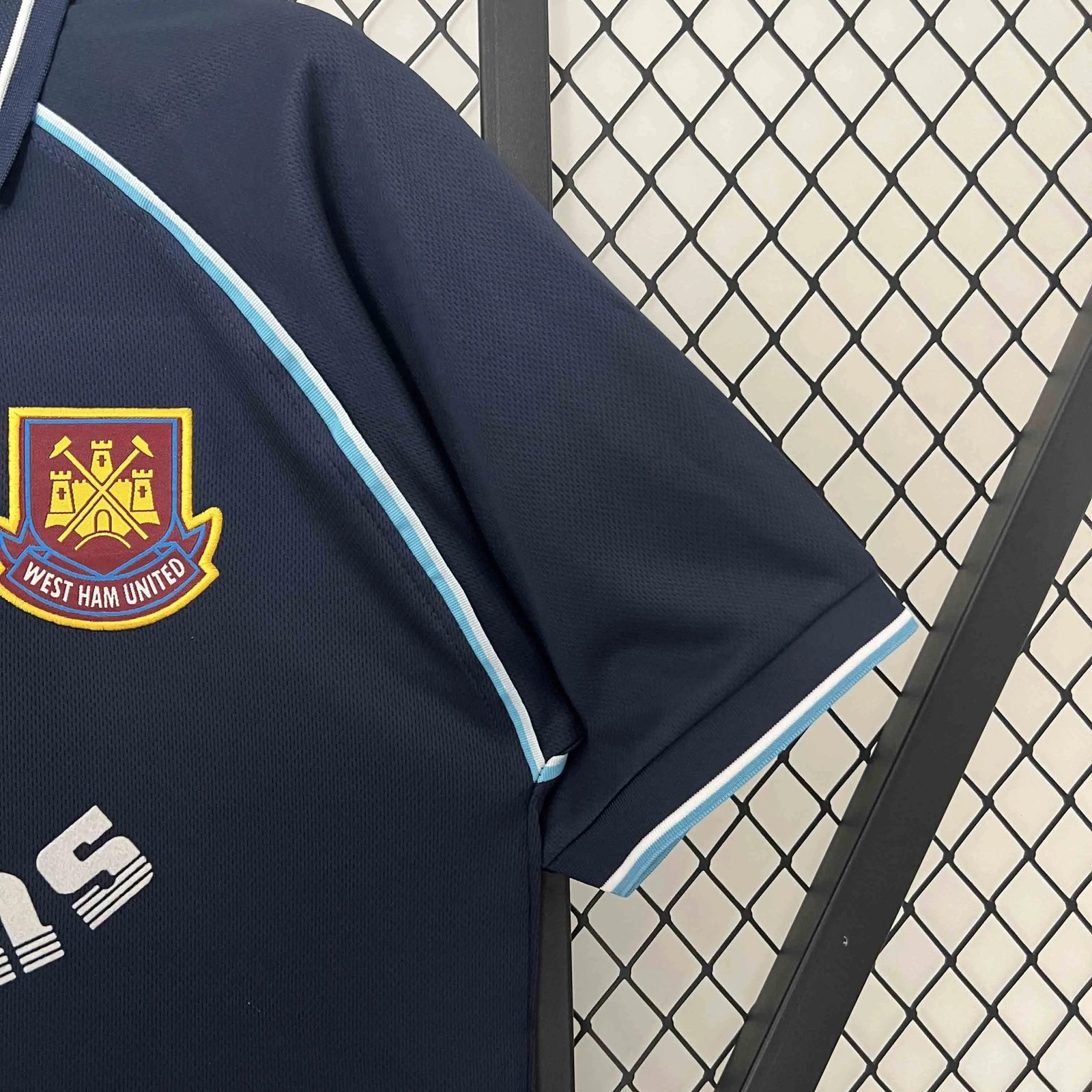 West Ham United Retro Football Jersey Third Away Custom Shirt 1999/01