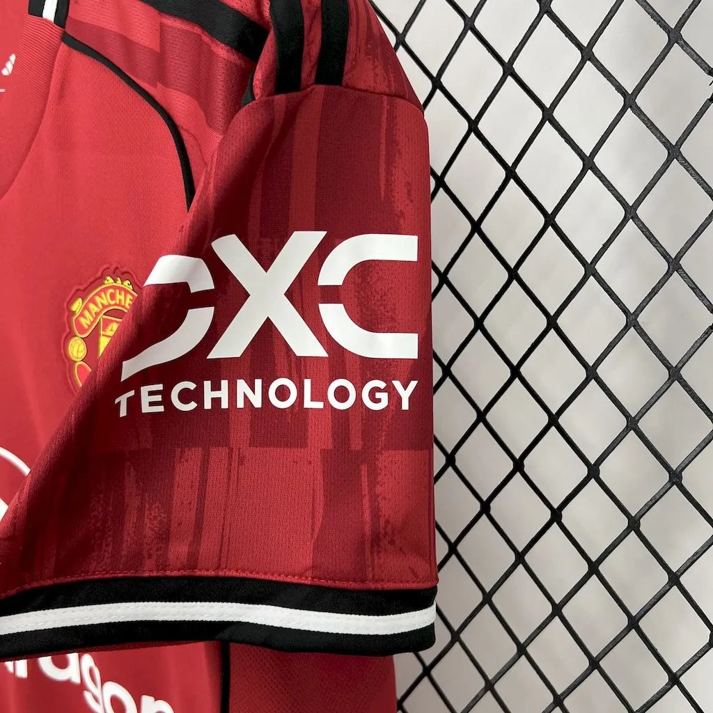 Manchester United Home Football Jersey Shirt 2025/26.