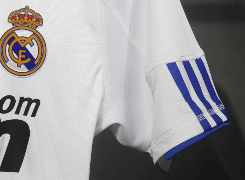 Real Madrid Authentic Retro Jersey Home Soccer Shirt 2010/11