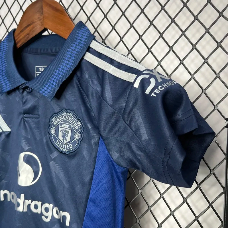 Manchester United Away Kids Kit Jersey+Shorts 2024/25