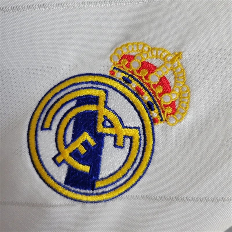 Real Madrid Retro Jersey Home Long Sleeve Custom Soccer Shirt 2017/18
