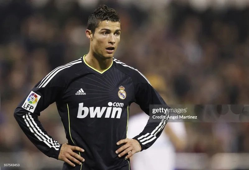 Real Madrid Authentic Retro Jersey Away Long Sleeve Soccer Shirt 2010/11