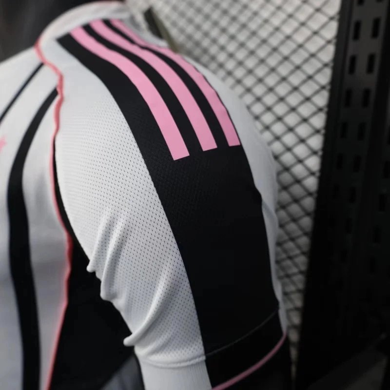 Juventus Authentic Soccer Jersey Home Shirt 2025/26