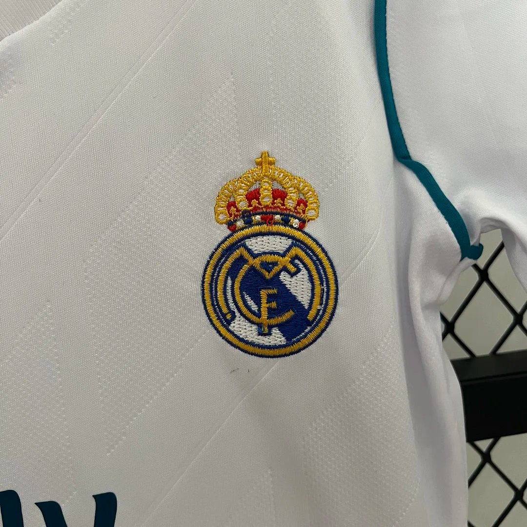 Real Madrid Retro Jersey Home Kids Kit Jersey+Shorts 2017/18