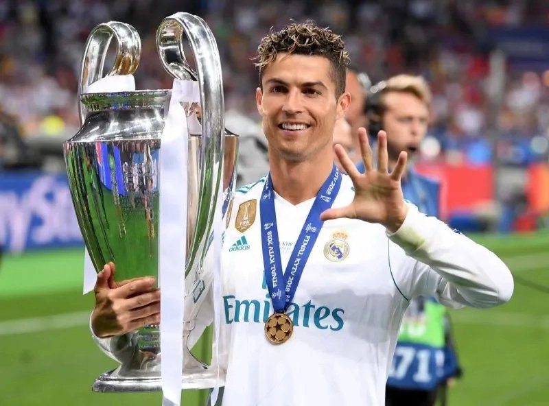 Real Madrid Authentic Retro Jersey Home Long Sleeve Soccer Shirt 2017/18
