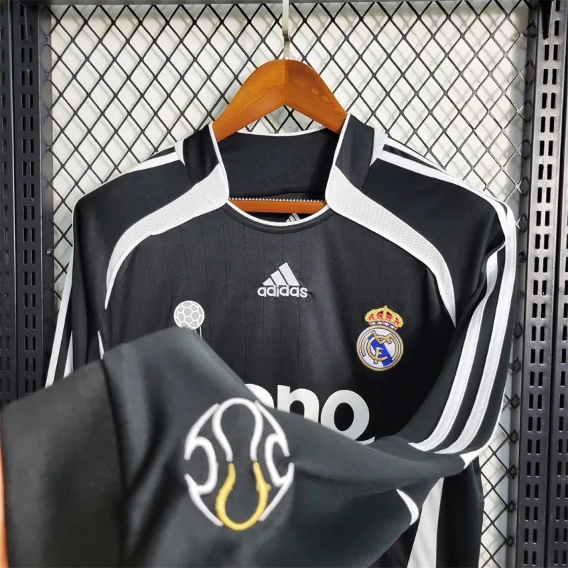 Real Madrid Retro Jersey Away Long Sleeve Custom Soccer Shirt 2006/07