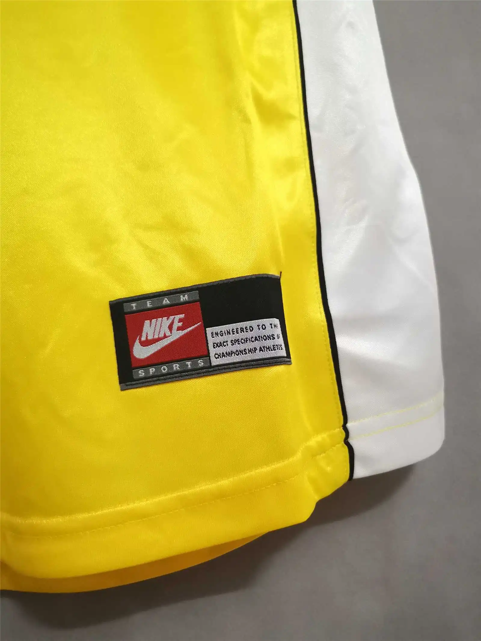 Borussia Dortmund Retro Jersey Home Soccer Shirt 1998-99
