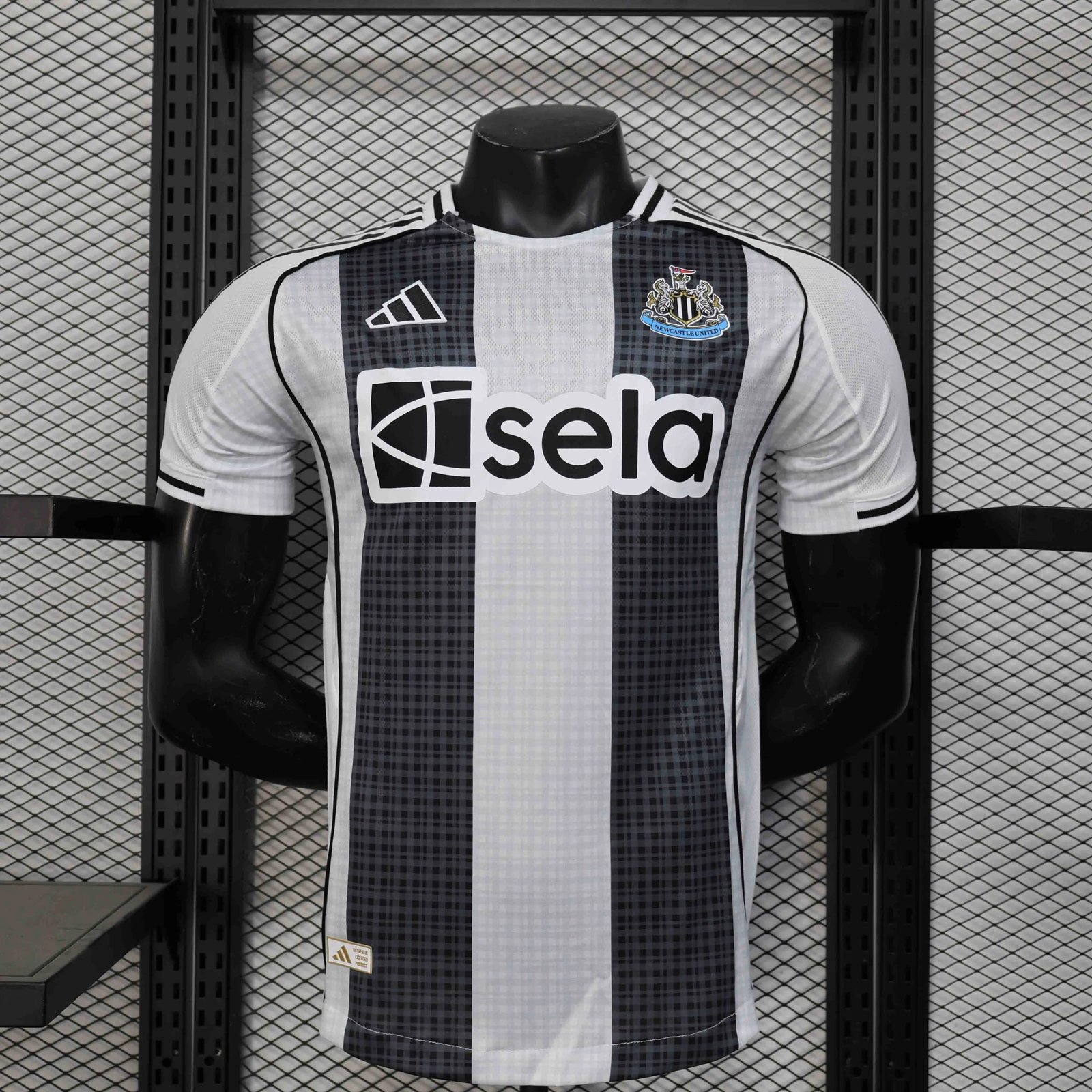 Newcastle United Authentic Football Jersey Home Shirt 2025/26