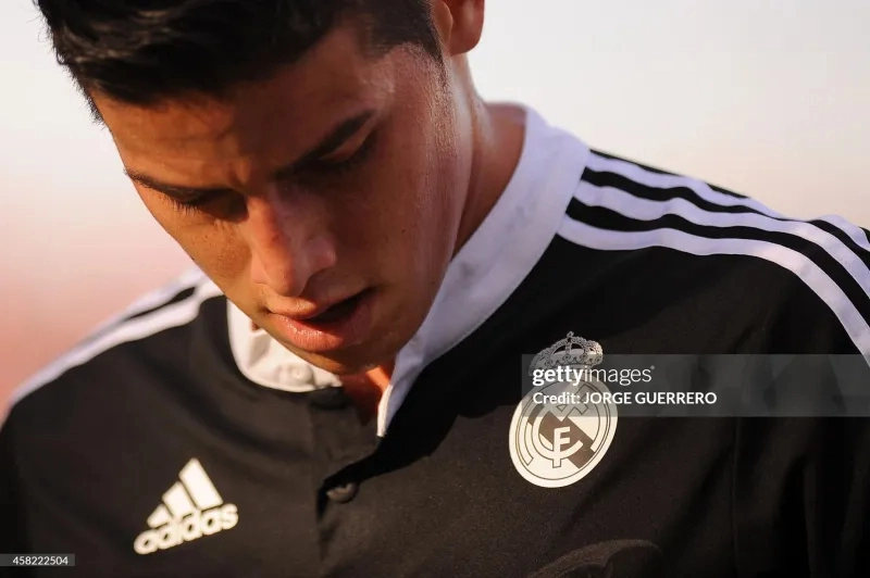 Real Madrid Authentic Retro Jersey Third Away Soccer Shirt 2014/15