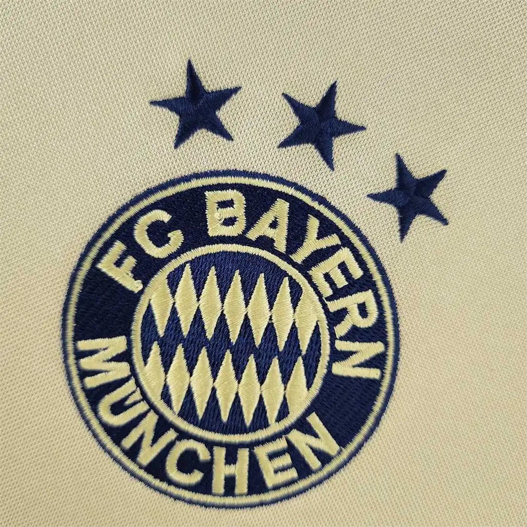 Bayern Munich Retro Jersey Away Soccer Shirt 2004/05