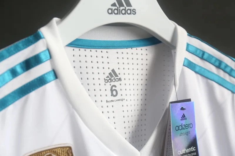 Real Madrid Authentic Retro Jersey Home Long Sleeve Soccer Shirt 2017/18