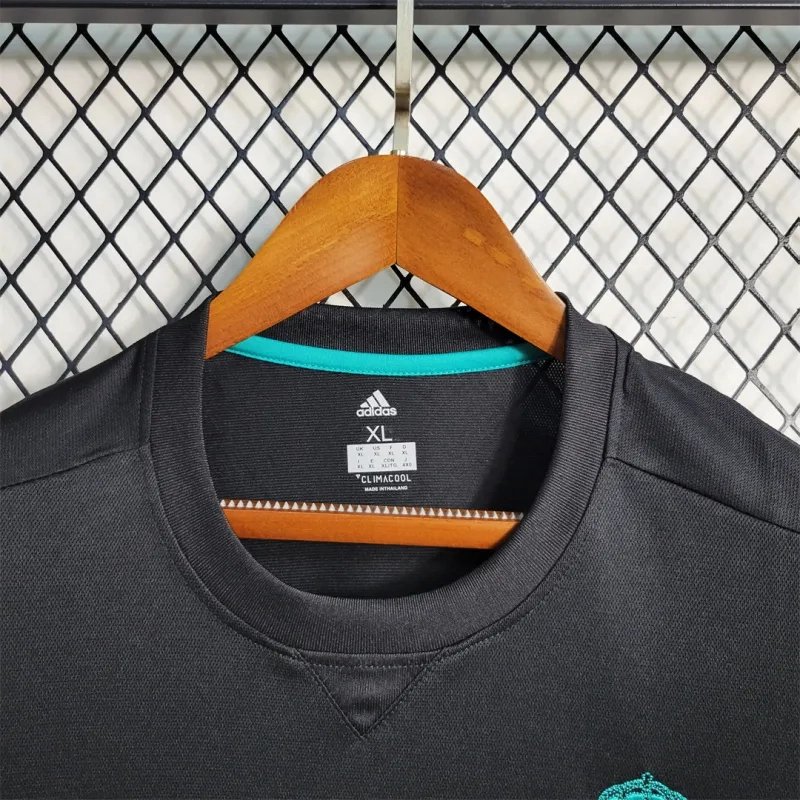 Real Madrid Retro Jersey Away Soccer Shirt 2017/18