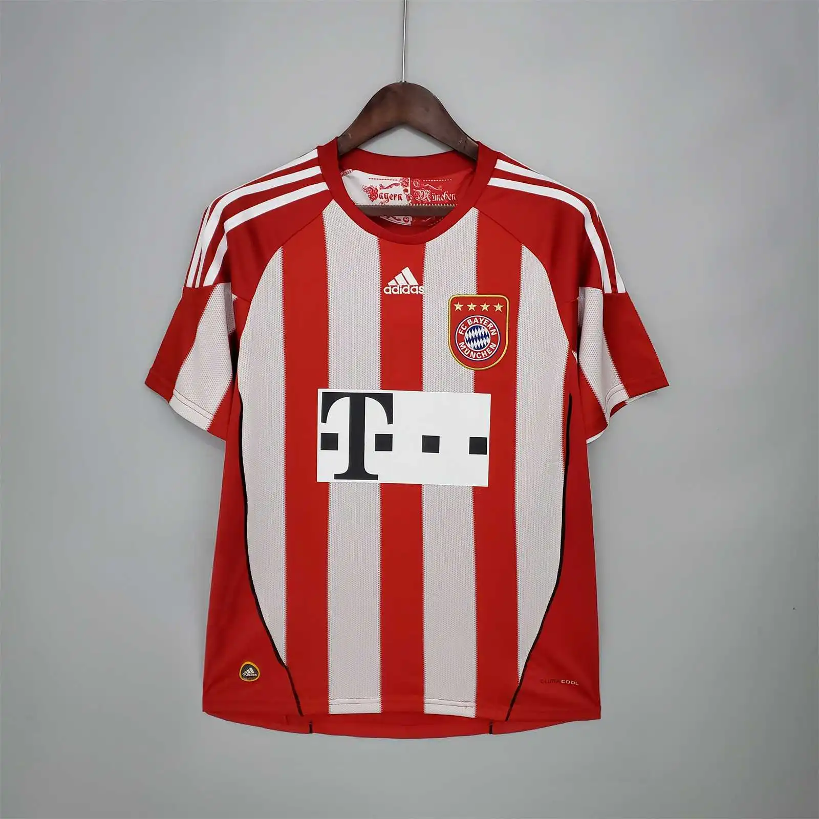 Bayern Munich Retro Jersey Home Soccer Shirt 2010-2011