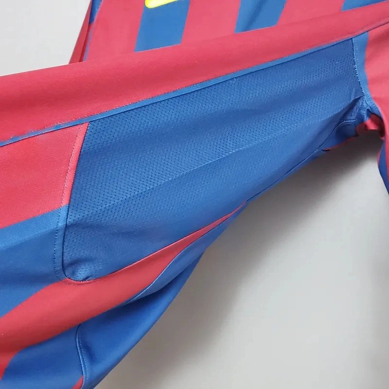 Barcelona Retro Jersey Home Soccer Shirt 2005-06