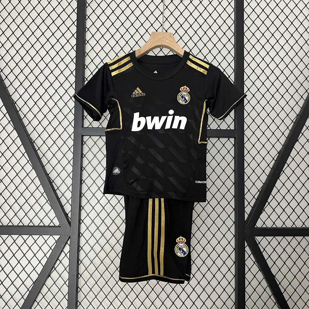Real Madrid Retro Jersey Away Kids Kit Jersey+Shorts 2011/12